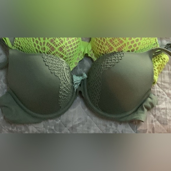 6 available: 34 B Custom Bras - bundle or separate - Picture 9 of 11